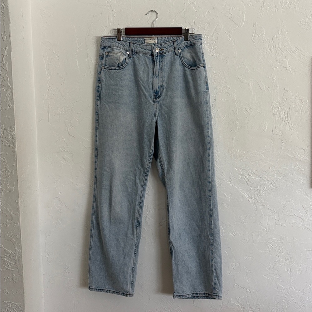 We The Free, The Pacifica High Rise, Straight Leg Jeans, Light Blue, Size 32